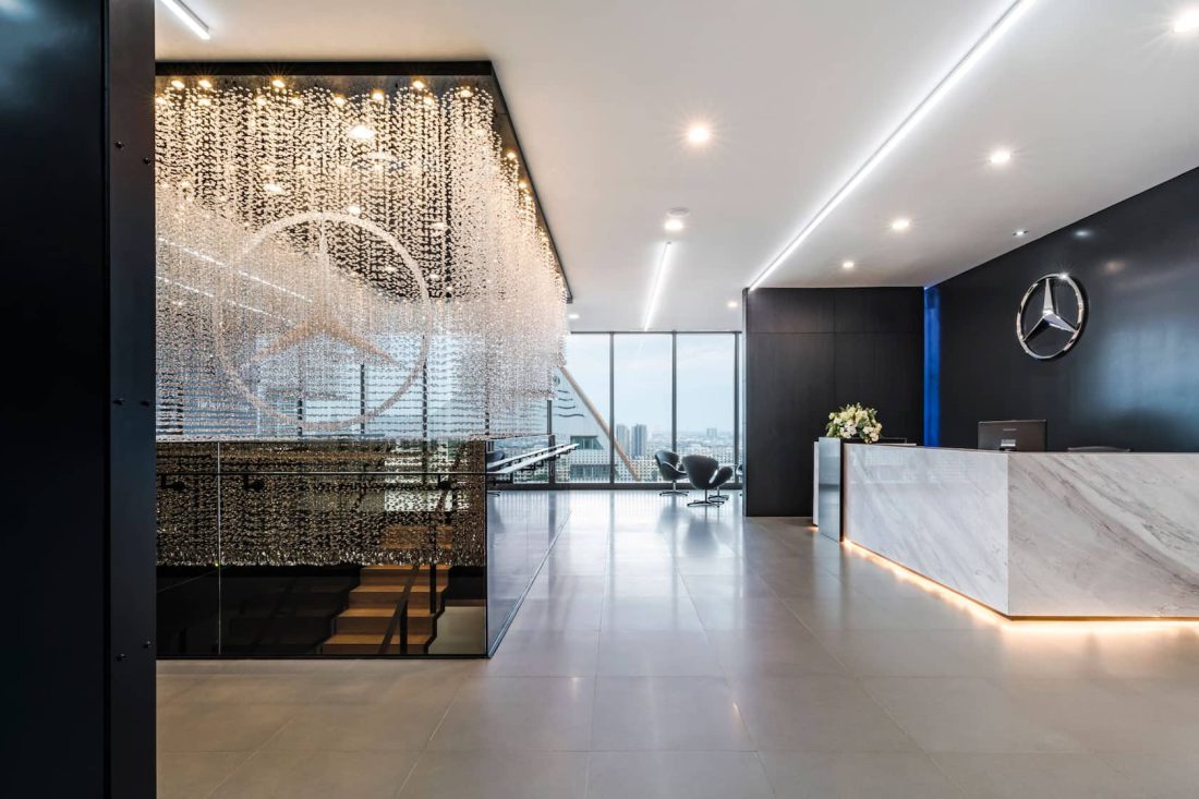 طرح داخلی راه پله های دفتر مرکزی بنز تایلند با طرح ستاره - اسیستانت آس دیزاین